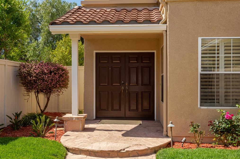 1611 Meadowglen Ct, Thousand Oaks, CA 91320-3470