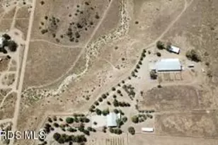 231 Castro Canyon Rd, Cuyama, CA 93254 - Photo 22