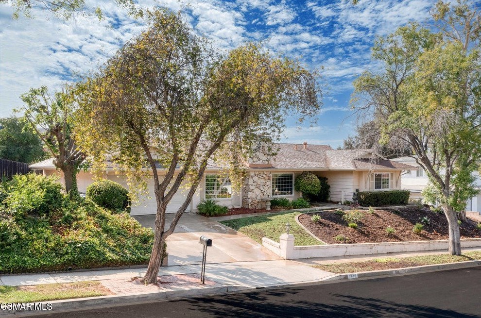 1069 Bart Cir, Thousand Oaks, CA 91360-3643