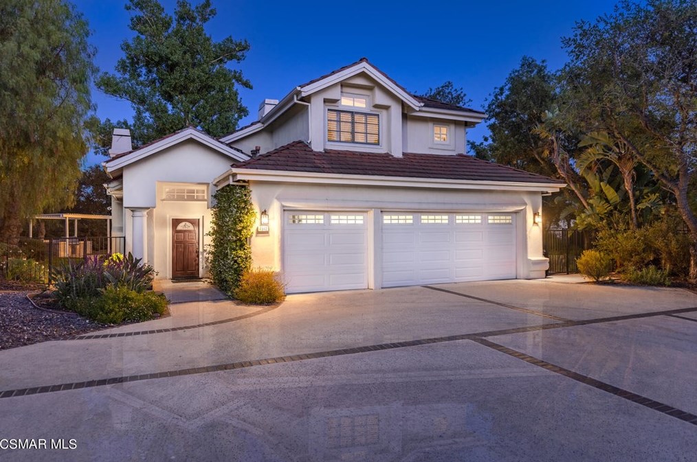 4942 Coyote Wells Cir, Thousand Oaks, CA 91362-4700