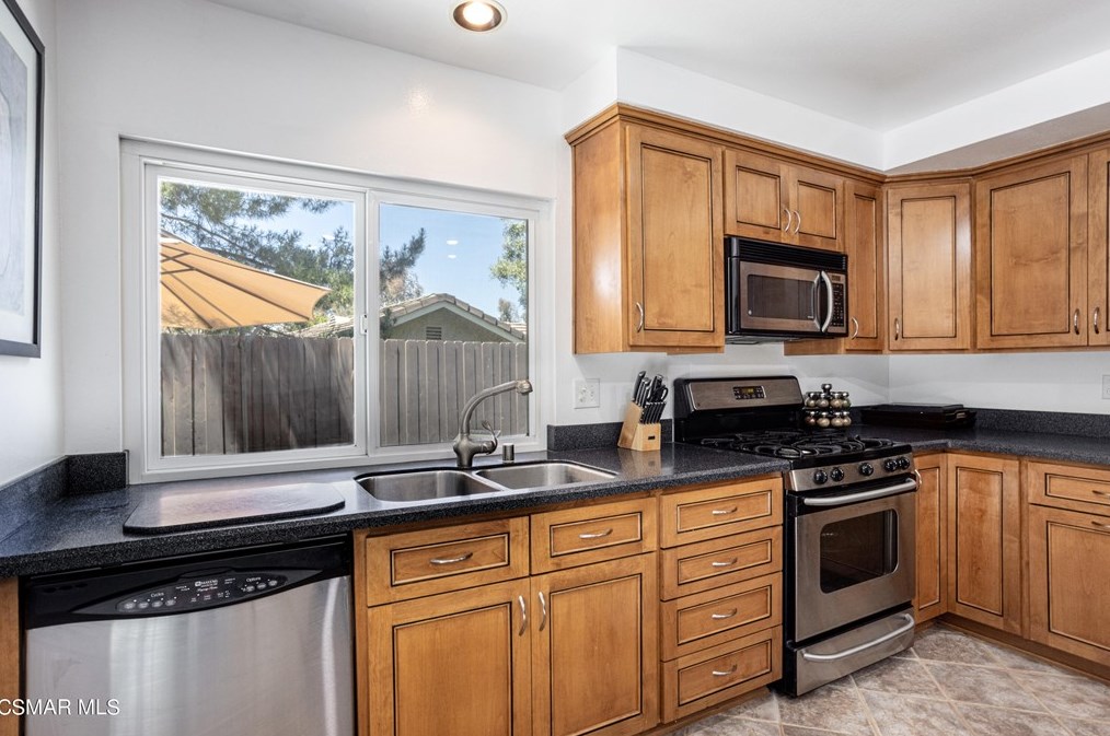 2974 Firwood Ct, Thousand Oaks, CA 91320-5539