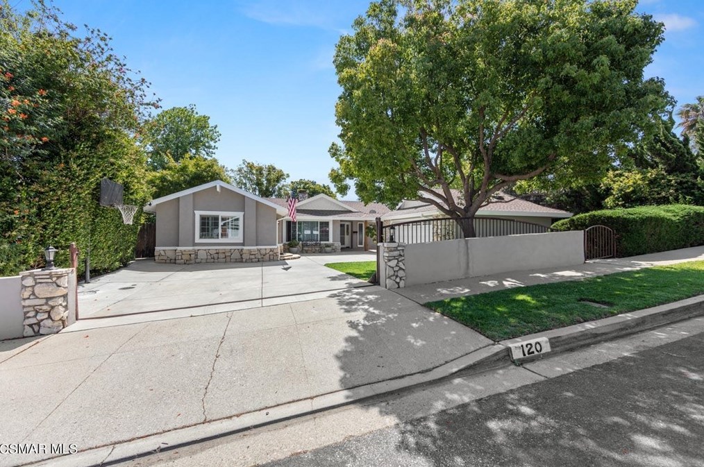 120 Lupe Ave, Thousand Oaks, CA 91320-3226