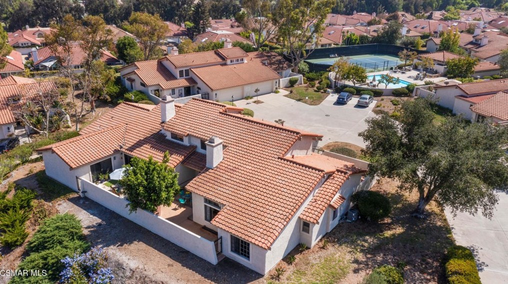 308 Pebble Beach Dr, Thousand Oaks CA  91320-4124 exterior