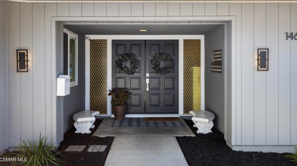 146 Dickenson Ave, Thousand Oaks, CA 91320-4323
