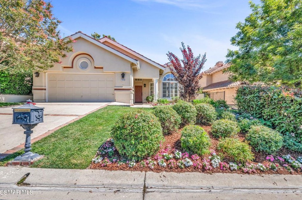 4856 Coyote Wells Cir, Thousand Oaks, CA 91362-4712