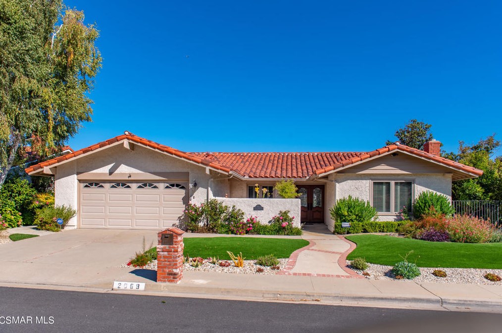 2069 Channelford Rd, Thousand Oaks, CA 91361-3508