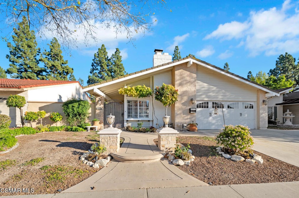 2932 Morningside Dr, Thousand Oaks, CA 91362-1209