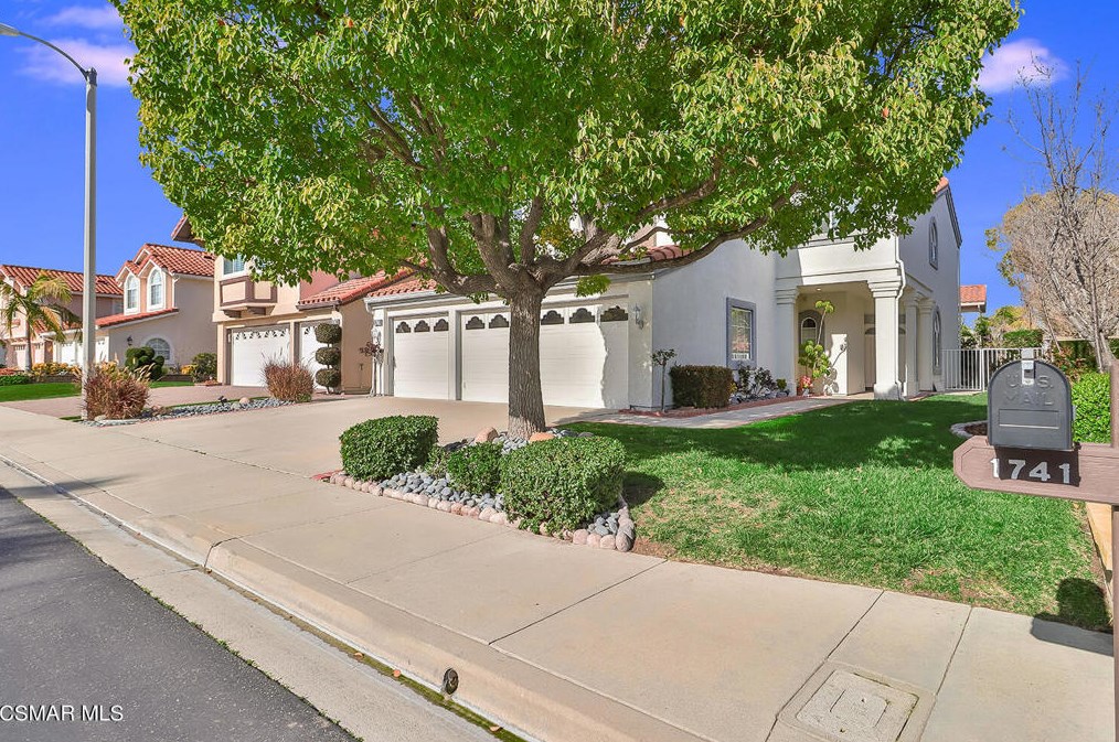 1741 Butterfly Ct, Thousand Oaks, CA 91320-5911