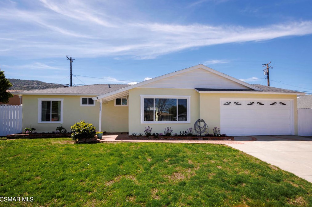 6290 Marsha Ave, Simi Valley, CA 93063-4445