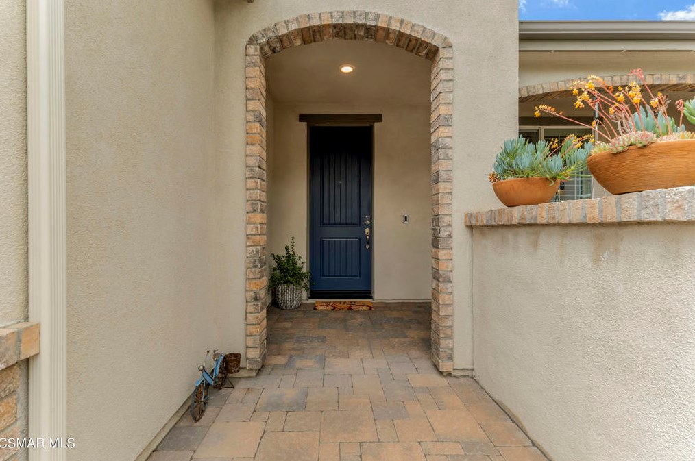 311 Talbert Ave, Simi Valley, CA 93065