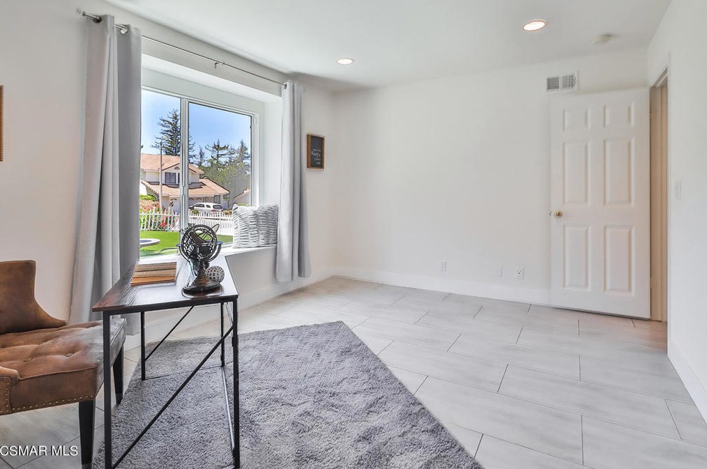 88 Herringbone Ct, Thousand Oaks CA  91320-3849 exterior