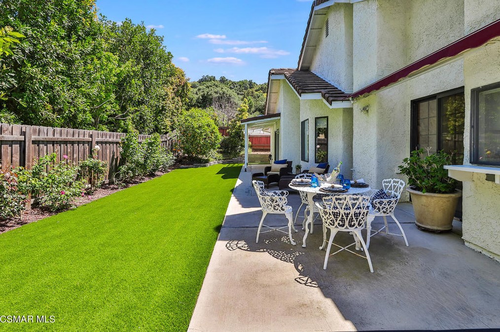 88 Herringbone Ct, Thousand Oaks CA  91320-3849 exterior