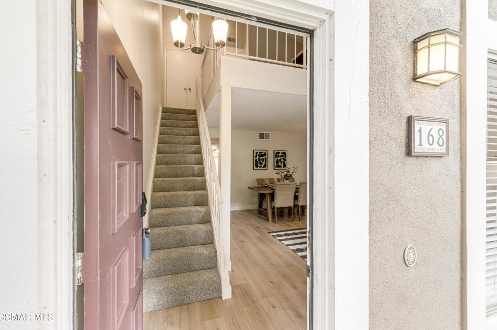 168 Gazania Ct, Thousand Oaks, CA 91362