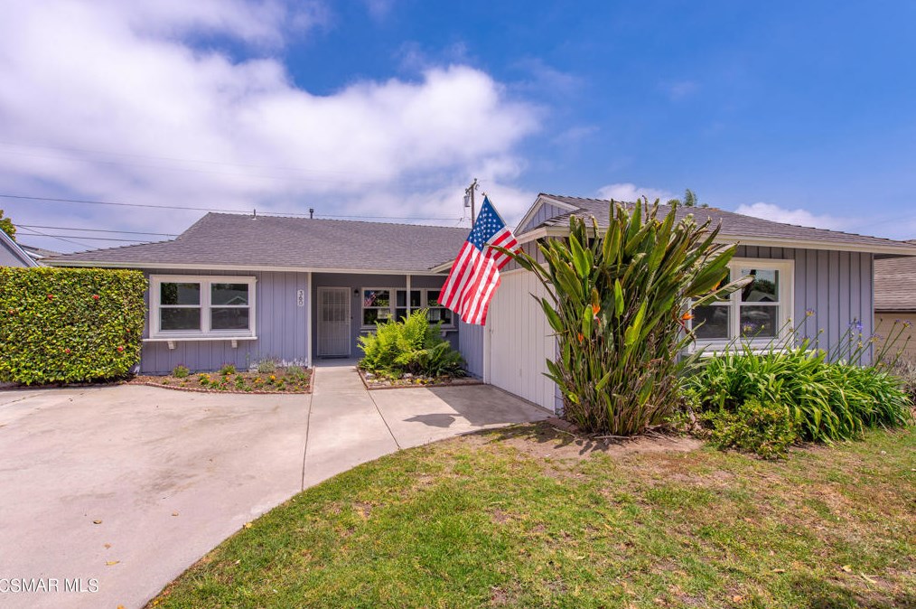 360 Frances St, Ventura, CA 93003-4647