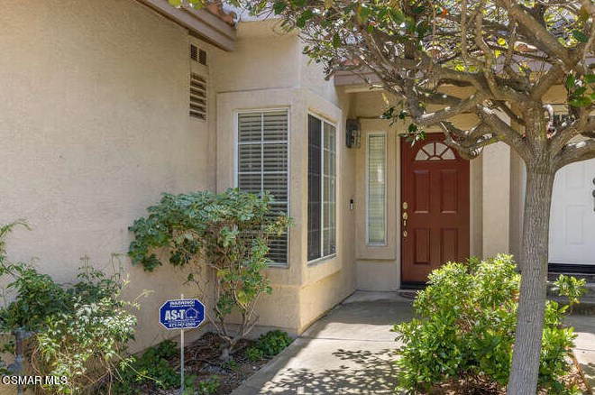 1064 Amberton Ln, Thousand Oaks, CA 91320-3515