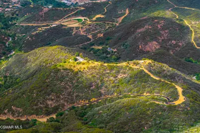 102 W Carlisle Road, Thousand Oaks, CA 91361 - Photo 6