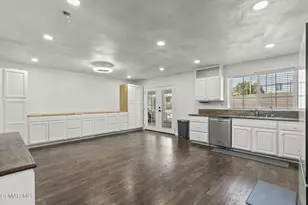 459 Mark Dr, Simi Valley, CA 93065 - Photo 10