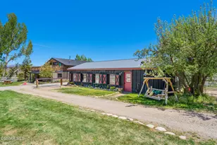 716 Aspen Springs Ranch Rd, Mammoth Lakes, CA 93546 - Photo 6