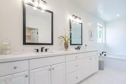 4679 Summit Avenue, Simi Valley, CA 93063 - Photo 36
