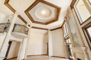 8445 Roseland Ave, Moorpark, CA 93021 - Photo 10