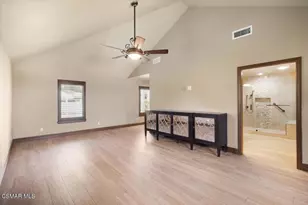 8445 Roseland Ave, Moorpark, CA 93021 - Photo 16