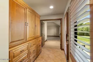 8445 Roseland Ave, Moorpark, CA 93021 - Photo 14