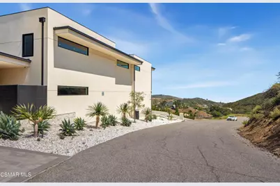 33433 Decker School Road, Malibu, CA 90265 - Photo 58