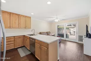 1122 Canterford Cir, Westlake Village, CA 91361 - Photo 12