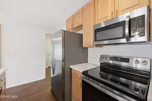 1122 Canterford Cir, Westlake Village, CA 91361 - Photo 16