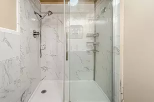 14715 Saticoy St, Van Nuys, CA 91405 - Photo 8