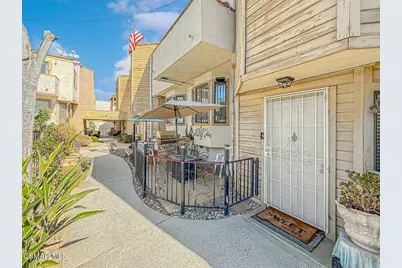 14715 Saticoy Street #8, Van Nuys, CA 91405 - Photo 10