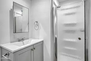 1070 Katherine Rd, Simi Valley, CA 93063 - Photo 18