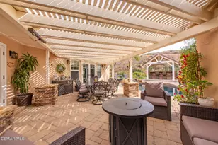 2056 Casual Ct, Simi Valley, CA 93065 - Photo 46