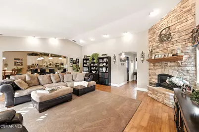 2056 Casual Court, Simi Valley, CA 93065 - Photo 28