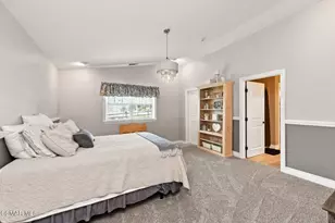 2056 Casual Ct, Simi Valley, CA 93065 - Photo 32