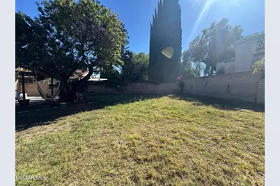 1459 Willowbrook Lane, Simi Valley, CA 93065 - Photo 24
