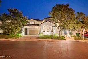 4260 Crabapple Ct, Moorpark, CA 93021 - Photo 2