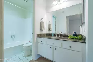 11645 Montana Ave, Los Angeles, CA 90049 - Photo 22