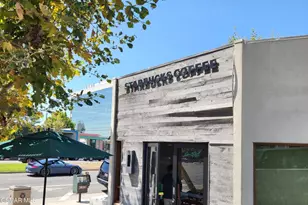 11645 Montana Ave, Los Angeles, CA 90049 - Photo 40