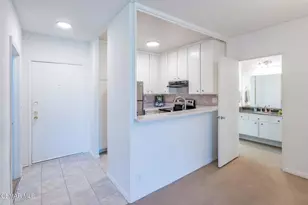 11645 Montana Ave, Los Angeles, CA 90049 - Photo 4