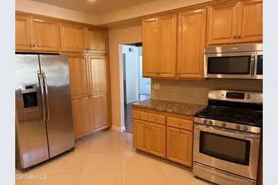 595 Racquet Club Lane, Thousand Oaks, CA 91360 - Photo 8