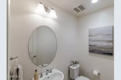 7020 Highgrove Place, Moorpark, CA 93021 - Photo 16