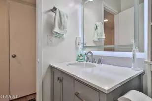 5429 Newcastle Ave, Encino, CA 91316 - Photo 18