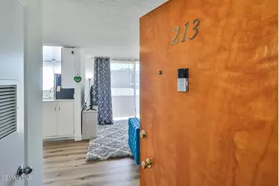 5429 Newcastle Avenue #213, Encino, CA 91316 - Photo 2