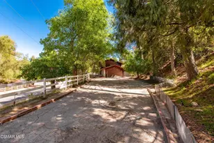 24910 John Fremont Rd, Hidden Hills, CA 91302 - Photo 46