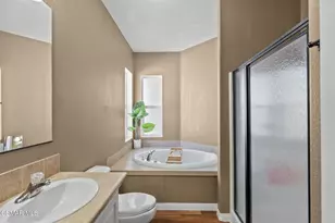 15455 Glenoaks Blvd, Sylmar, CA 91342 - Photo 20