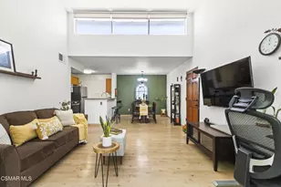 5700 Etiwanda Ave, Tarzana, CA 91356 - Photo 2