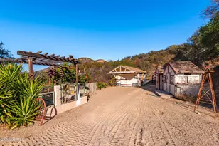356 E Carlisle Rd, Thousand Oaks, CA 91361 - Photo 52