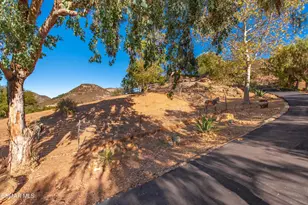356 E Carlisle Rd, Thousand Oaks, CA 91361 - Photo 58