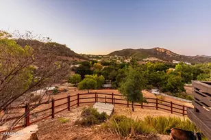 356 E Carlisle Rd, Thousand Oaks, CA 91361 - Photo 86